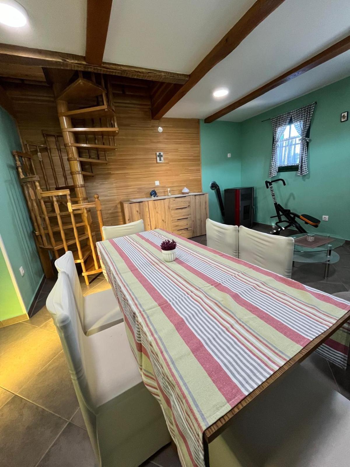 Wooden House Ante Self Check - In And Check - Out Leilighet Otočac Eksteriør bilde