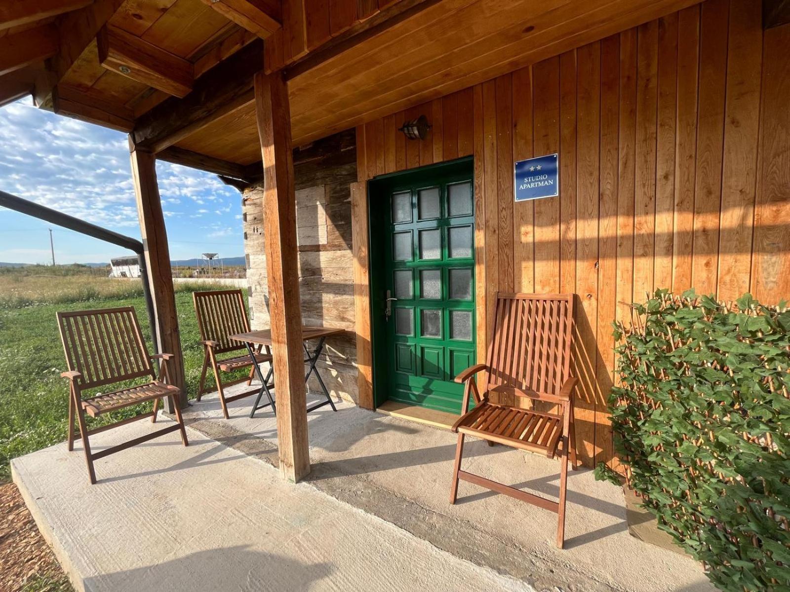Wooden House Ante Self Check - In And Check - Out Leilighet Otočac Eksteriør bilde